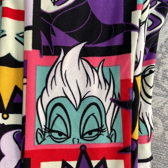 RARE 🦄 Lu La Roe- Disney Villans leggings Size Tween -Ursula, Maleficent, Queen - Picture 8 of 10